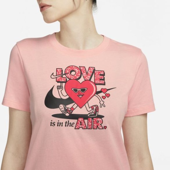 Nike Sportswear-Womens Short-Sleeve T-Shirt
